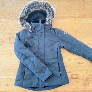 Obermeyer Tuscany Ski Coat, Women's size 2, Detachable hood